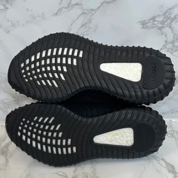 Adidas Yeezy Boost 350 V2 Core Black Red - Picture 10 of 11